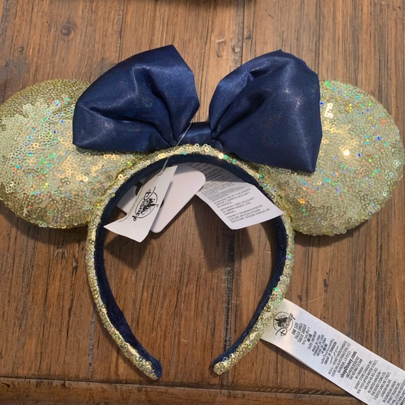 Disney Parks 50th Minnie Sequins Iridescent Loungefly Backpack and Minnie Ears - Picture 7 of 10